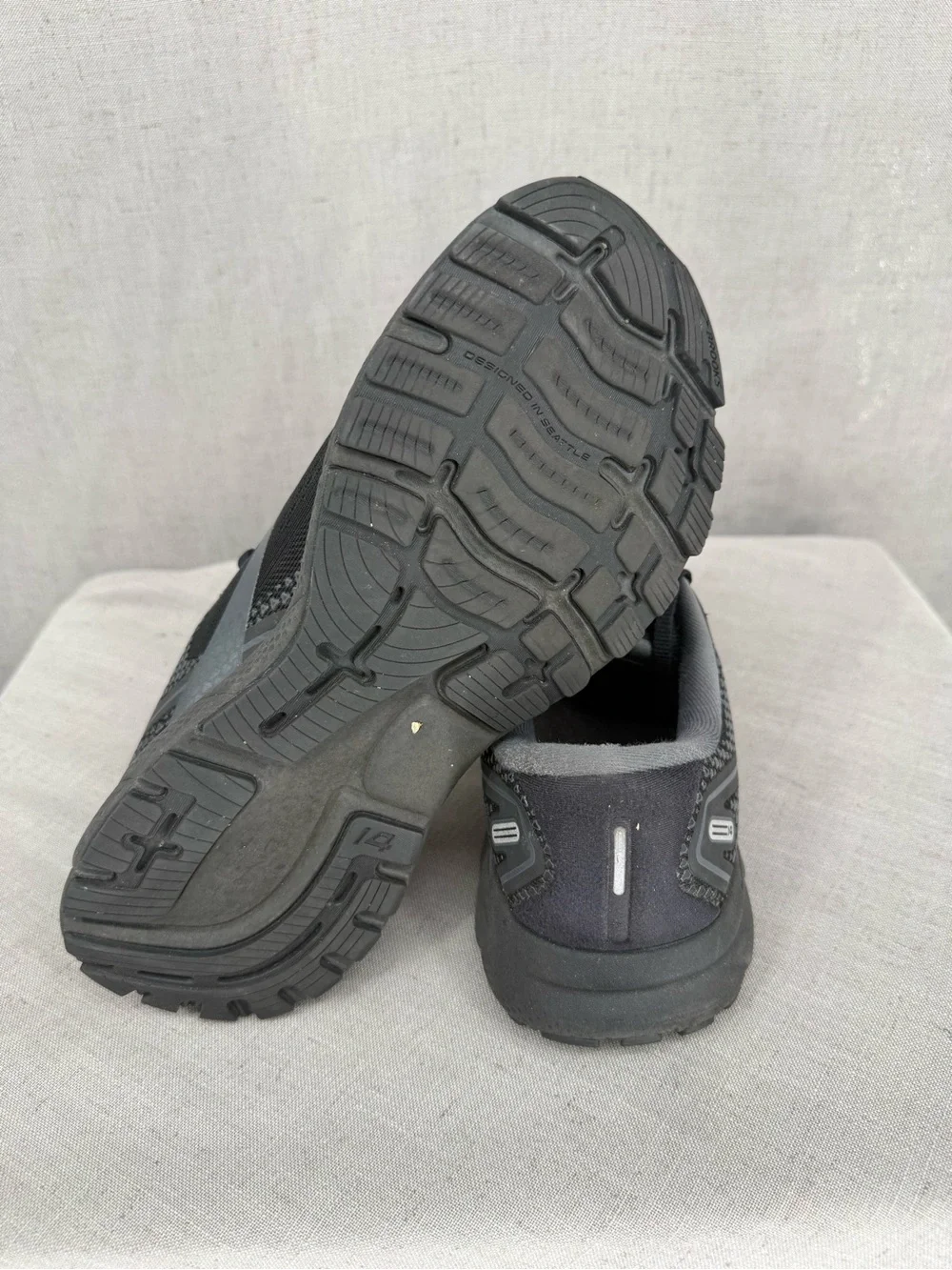 Brooks Womens 10 2AGhost 14 Sneaker Shoes Black Road Running Comfort Walking Gym